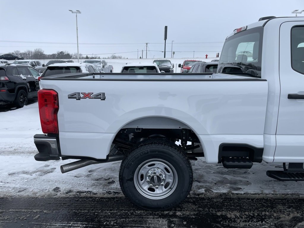 New 2026 Ford F250 XL w/ XL Chrome Package image 28