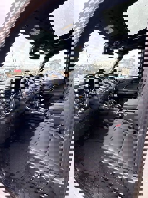 New 2026 GMC Canyon Elevation w/ Convenience Package image 15