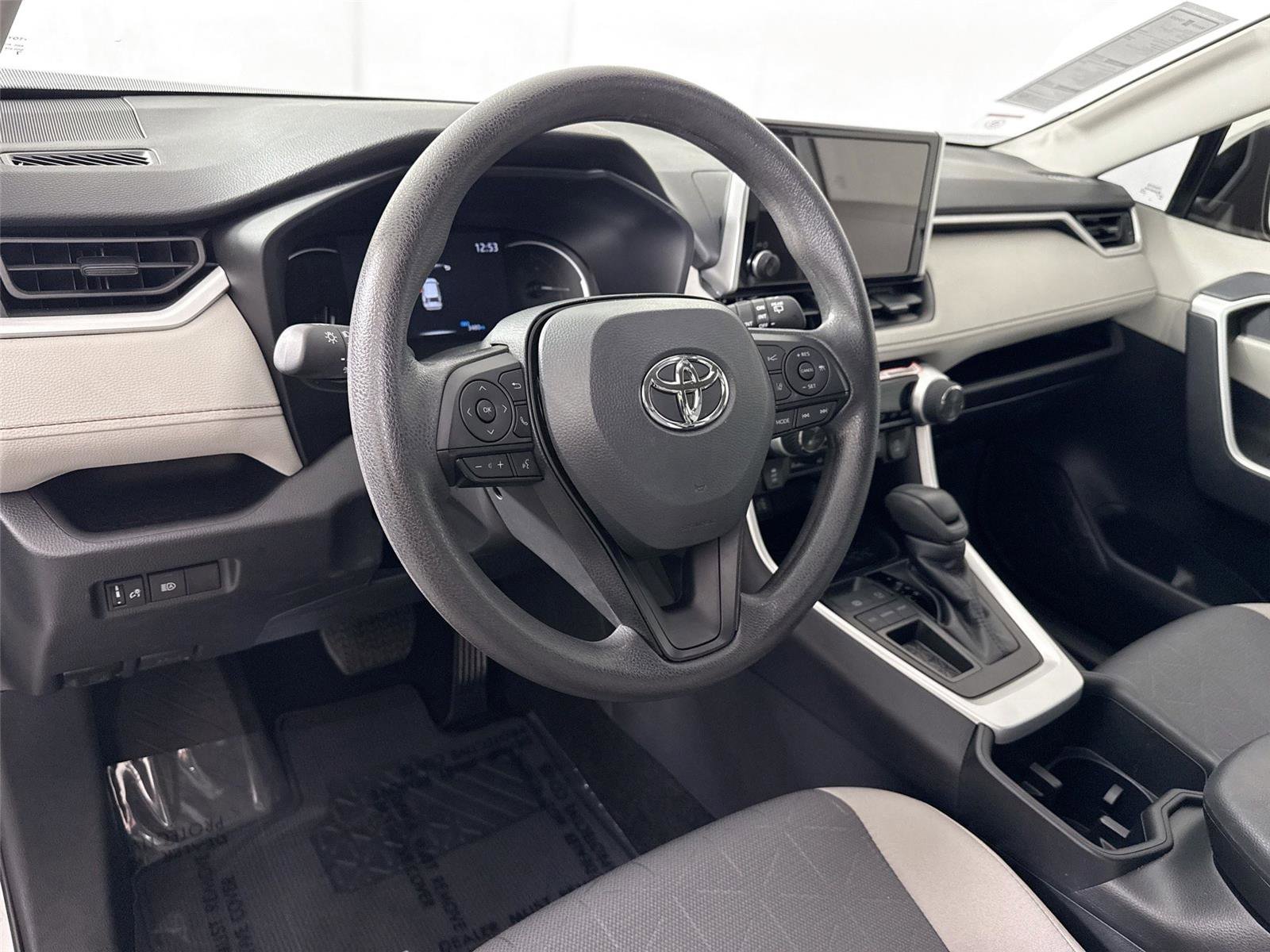 Certified 2025 Toyota RAV4 XLE image 4