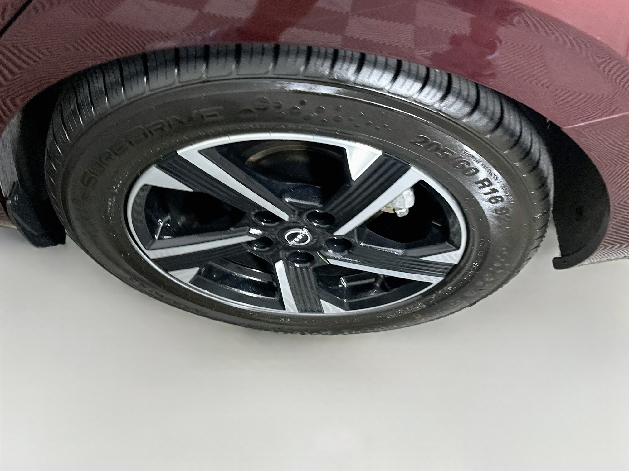 Used 2025 Nissan Sentra SV FWD image 11