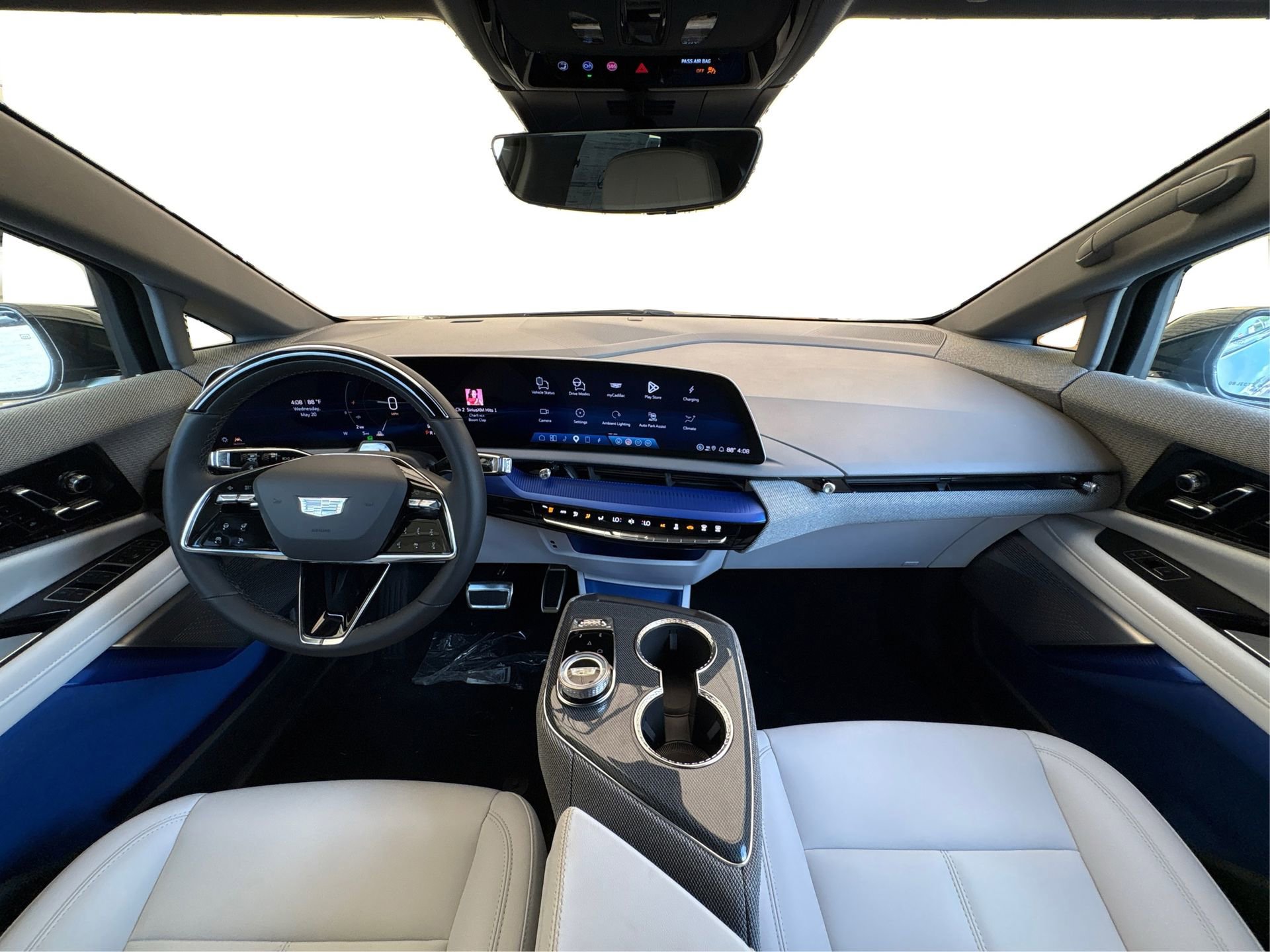 New 2026 Cadillac Optiq Luxury 1 RWD image 21