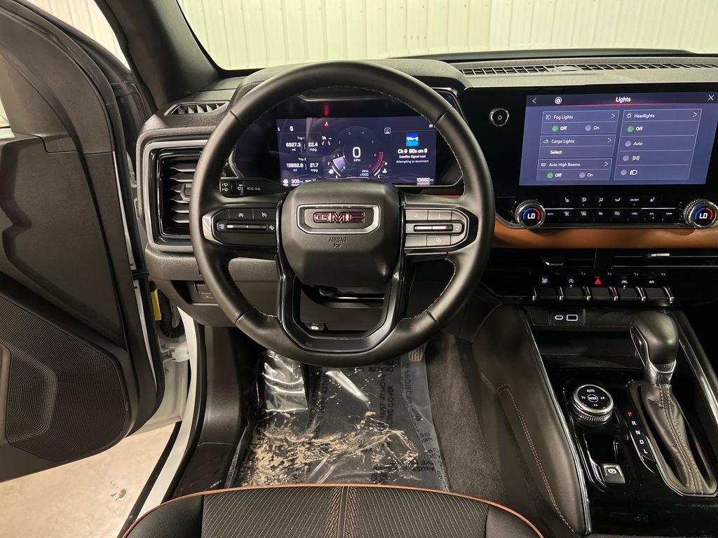 Certified 2026 GMC Canyon AT4 AWD/4WD image 18