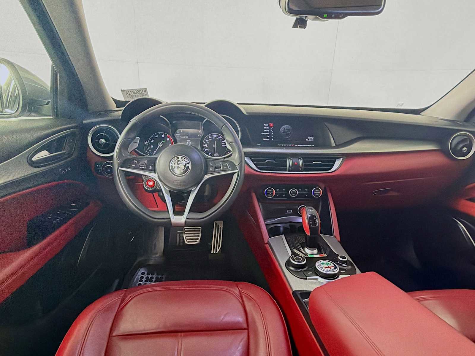 Used 2019 Alfa Romeo Stelvio Sport w/ Quick Order Package 22J Sport AWD/4WD image 12