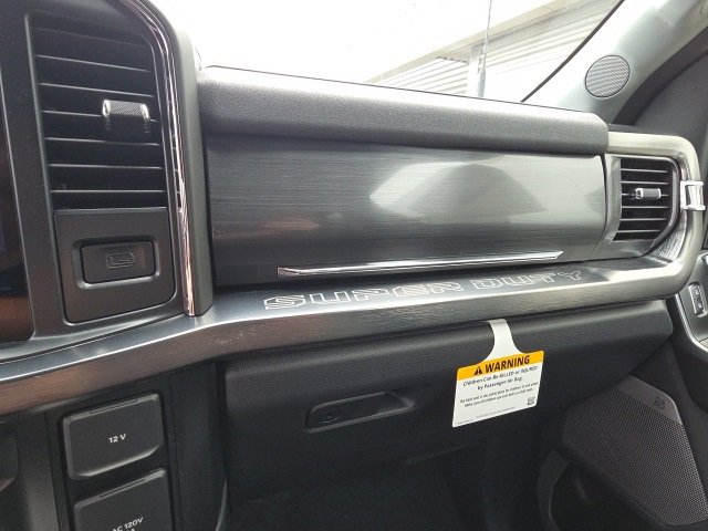 New 2025 Ford F250 Lariat w/ Lariat Ultimate Package image 37