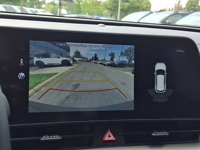 Certified 2025 Kia Sportage EX AWD/4WD image 17