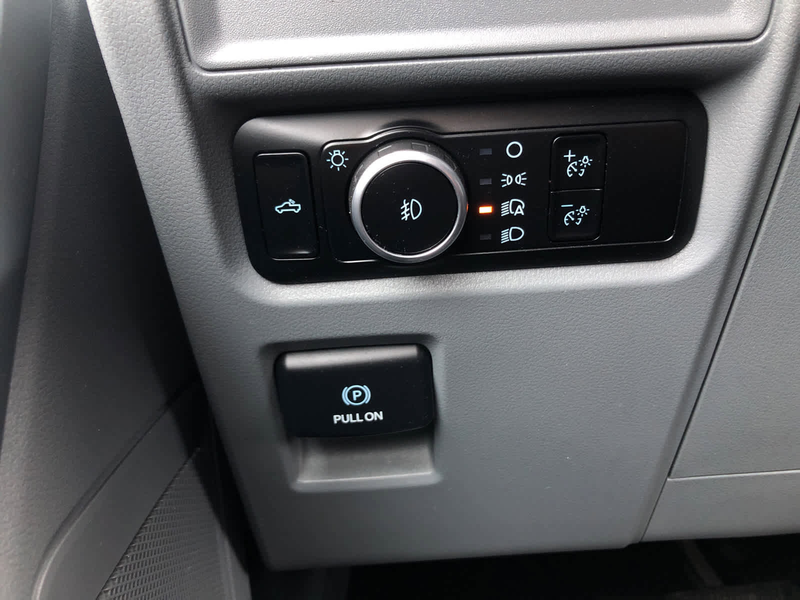 Used 2023 Ford F150 XLT image 12