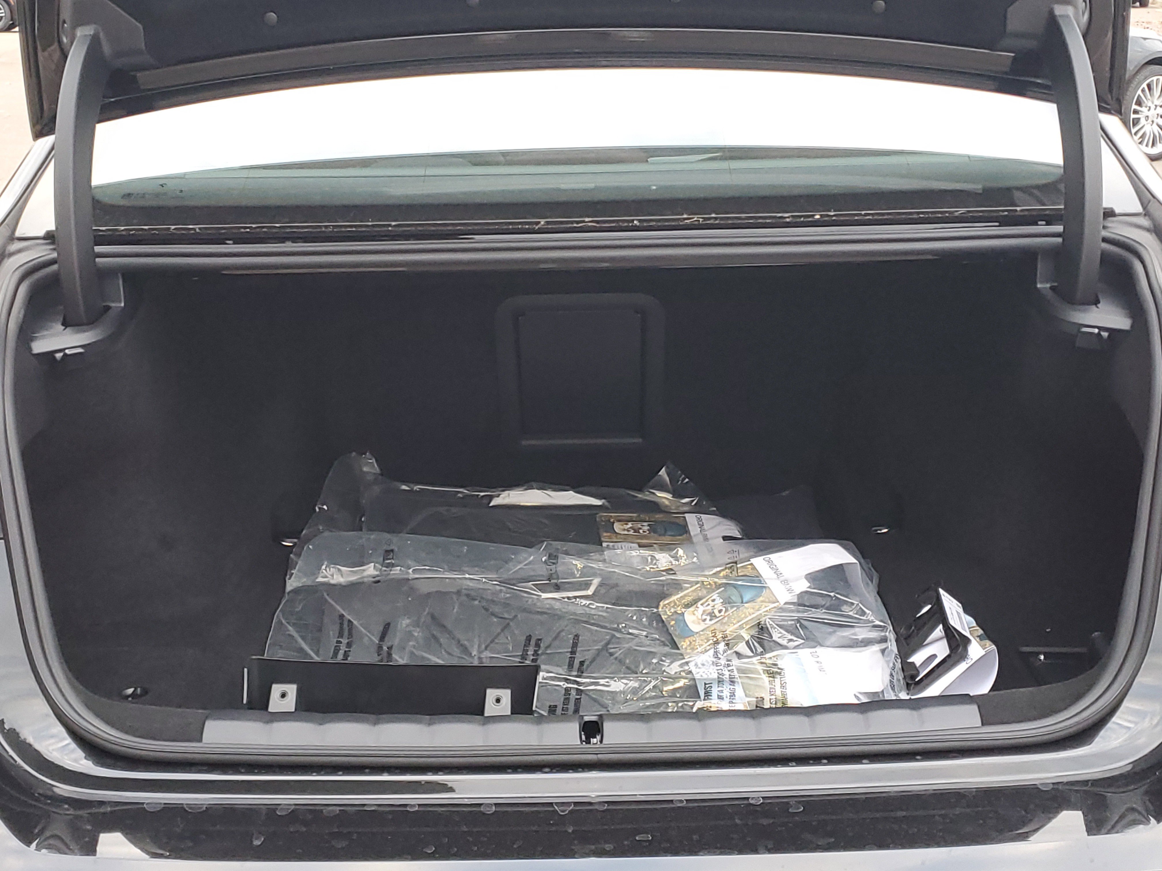 New 2026 BMW 740i xDrive image 28