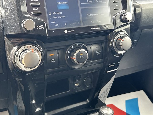 Used 2024 Toyota 4Runner TRD Off-Road image 29