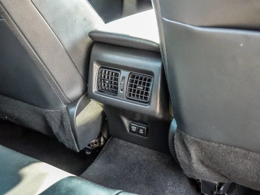 Used 2025 Toyota Camry SE FWD image 22