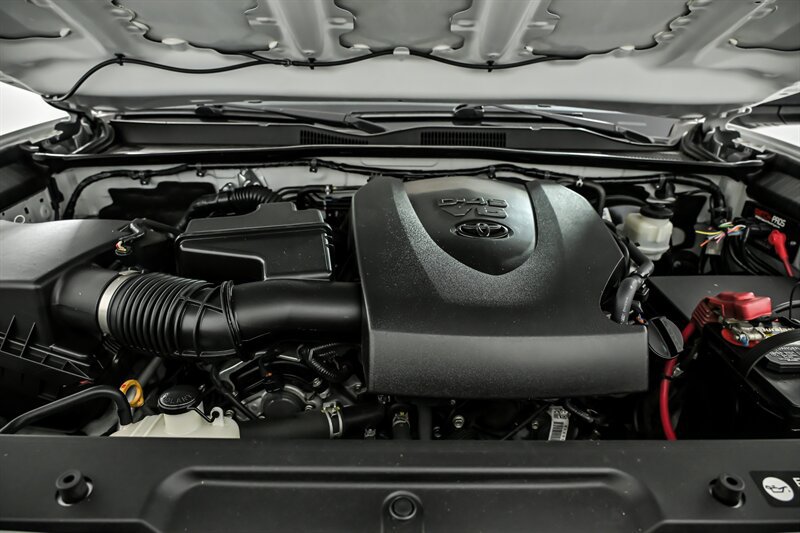 Used 2019 Toyota Tacoma SR w/ SX Package RWD image 11