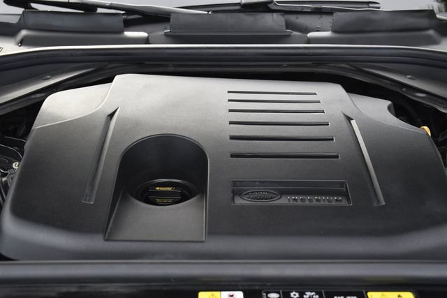 Used 2025 Land Rover Range Rover Sport SE AWD/4WD image 31