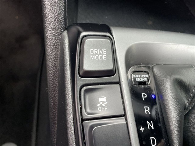 Used 2019 Hyundai Veloster 2.0 image 16