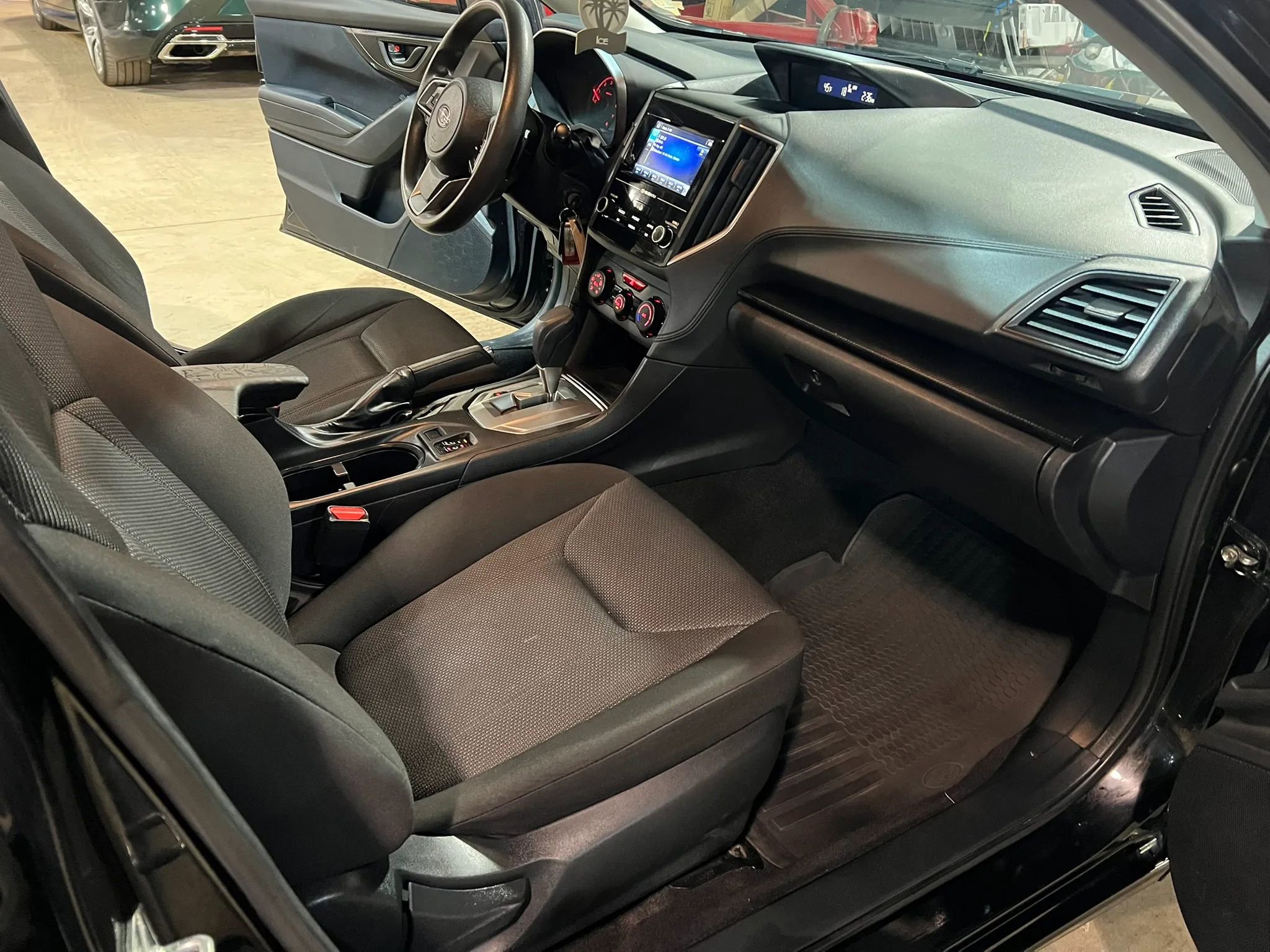 Used 2018 Subaru Impreza 2.0i Premium image 17