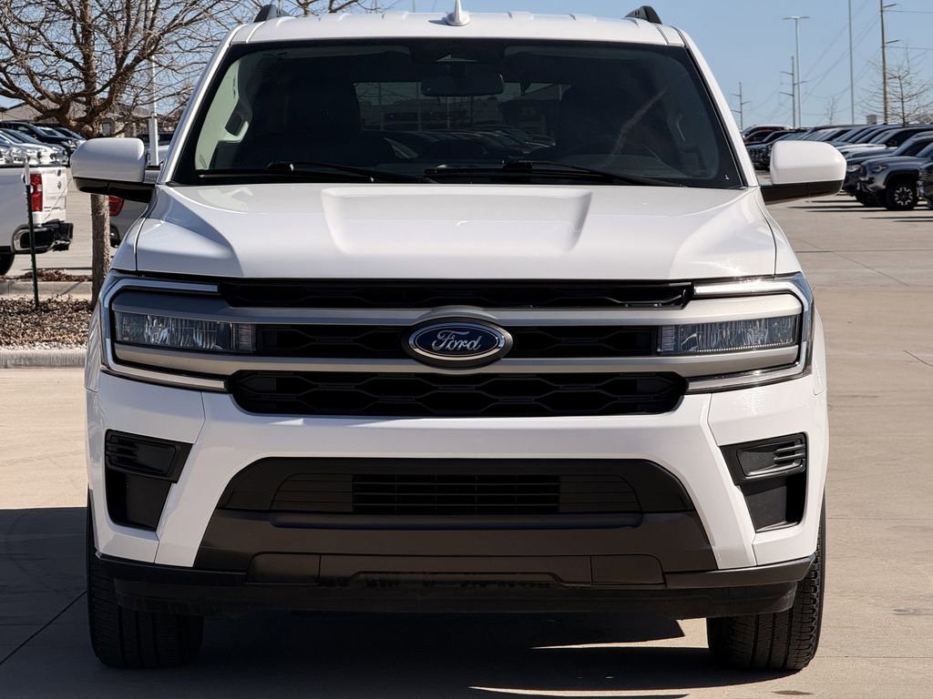 Used 2024 Ford Expedition XLT image 8