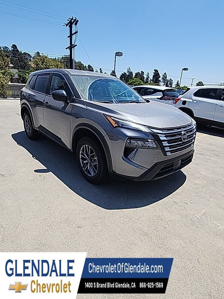 Used 2024 Nissan Rogue S FWD image 8