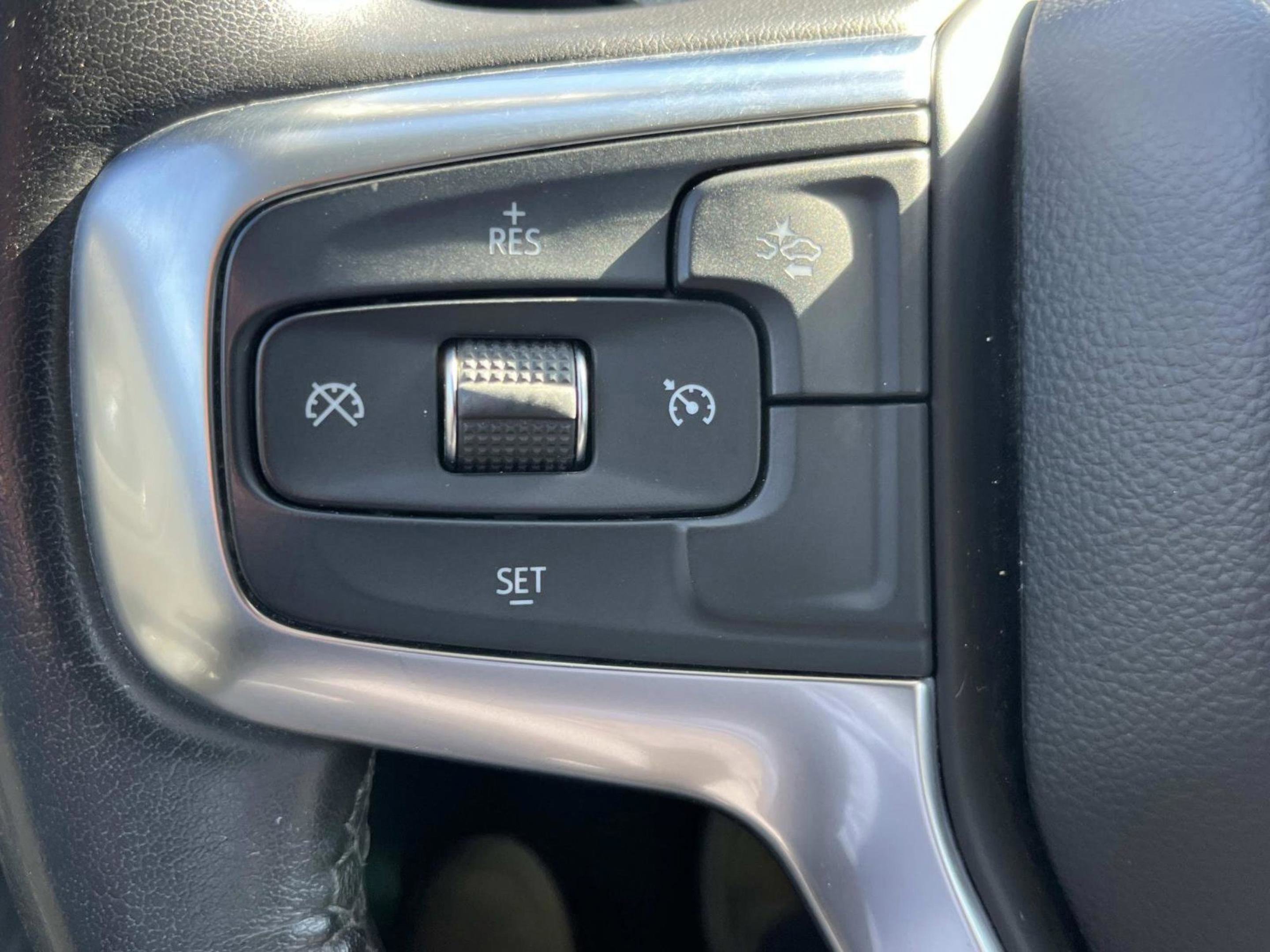 Used 2021 Chevrolet Blazer LT image 41