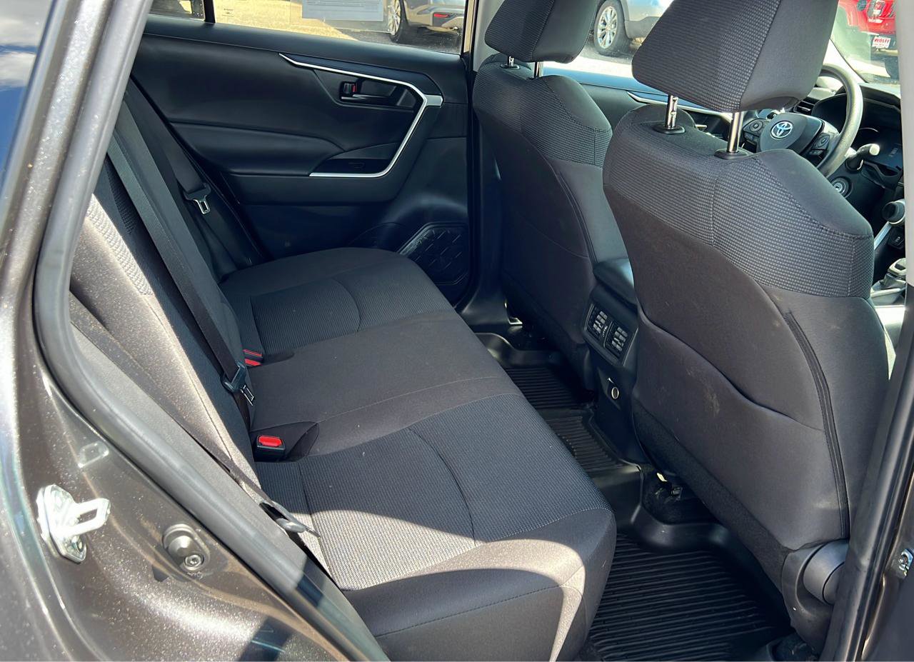 Used 2023 Toyota RAV4 LE image 17