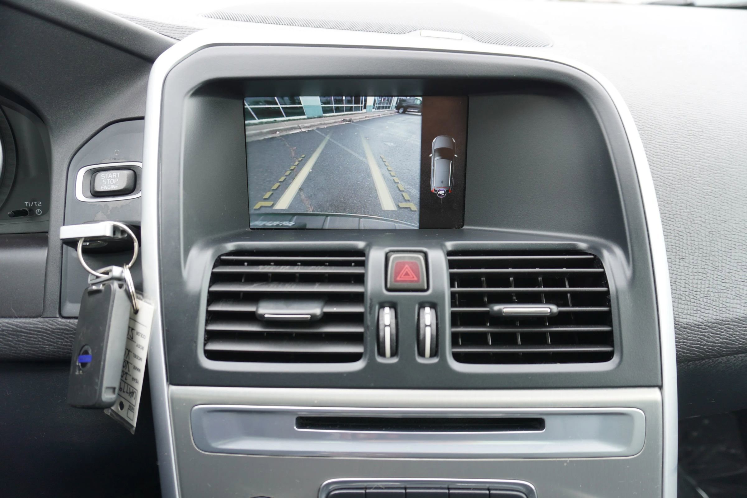 Used 2011 Volvo XC60 3.2 image 14