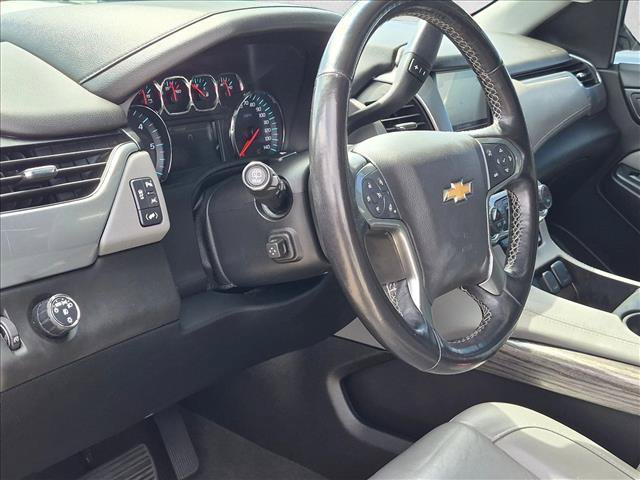 Used 2019 Chevrolet Suburban LT RWD image 9