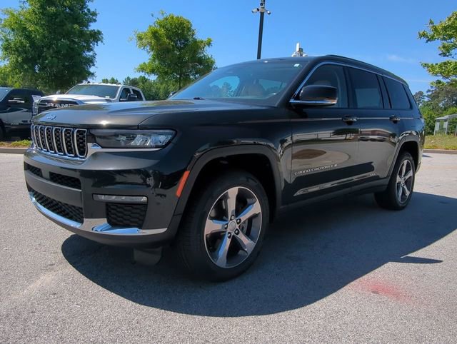 Certified 2022 Jeep Grand Cherokee L Limited AWD/4WD image 8