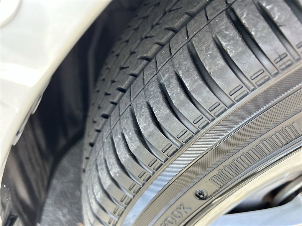 Used 2019 Toyota Prius Limited image 32