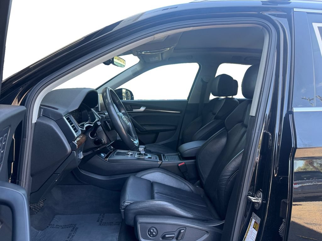 Used 2019 Audi Q5 2.0T Premium Plus w/ Premium Plus Package AWD/4WD image 10