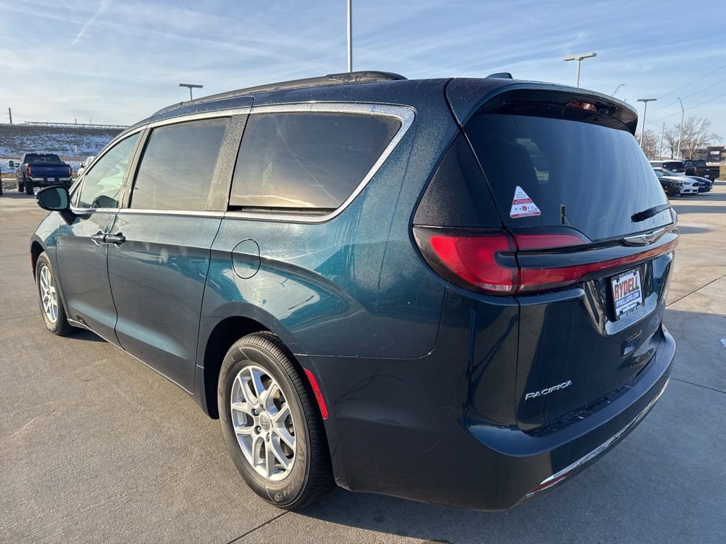Used 2022 Chrysler Pacifica Touring-L image 24