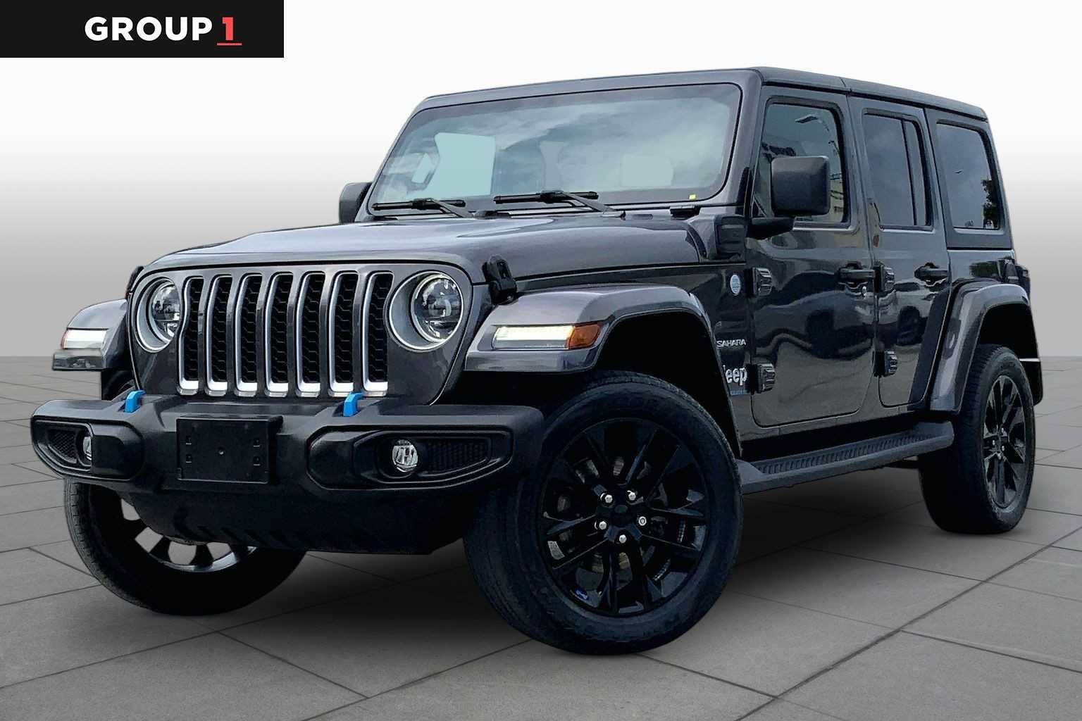 Used 2023 Jeep Wrangler Unlimited Sahara w/ Cold Weather Group AWD/4WD image 1