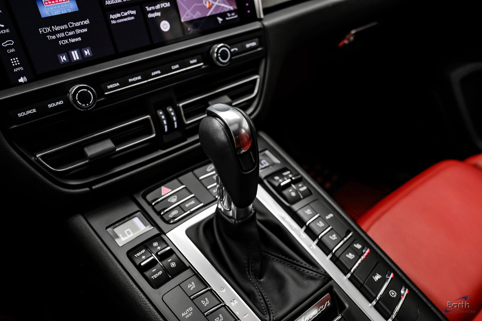 Used 2021 Porsche Macan AWD/4WD image 50