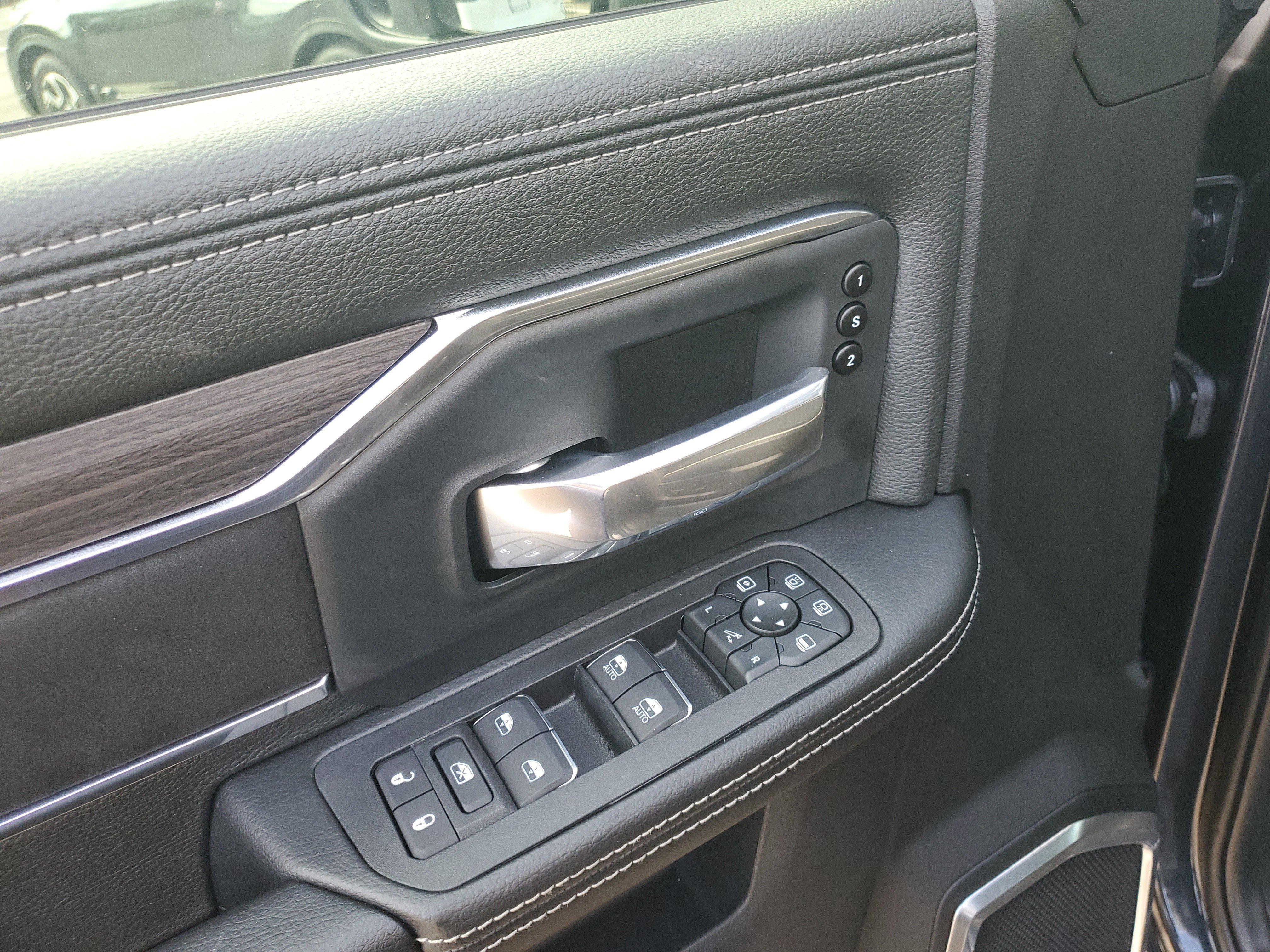 New 2026 RAM 2500 Laramie w/ Night Edition AWD/4WD image 12