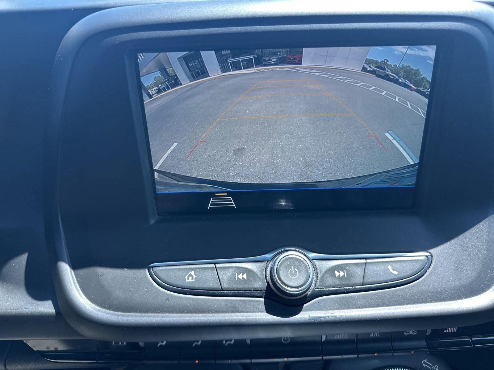 Used 2019 Chevrolet Camaro LT RWD image 5