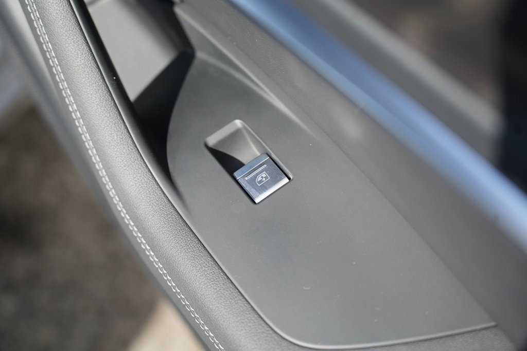 Used 2022 Audi A6 Premium Plus w/ Premium Plus Package image 42