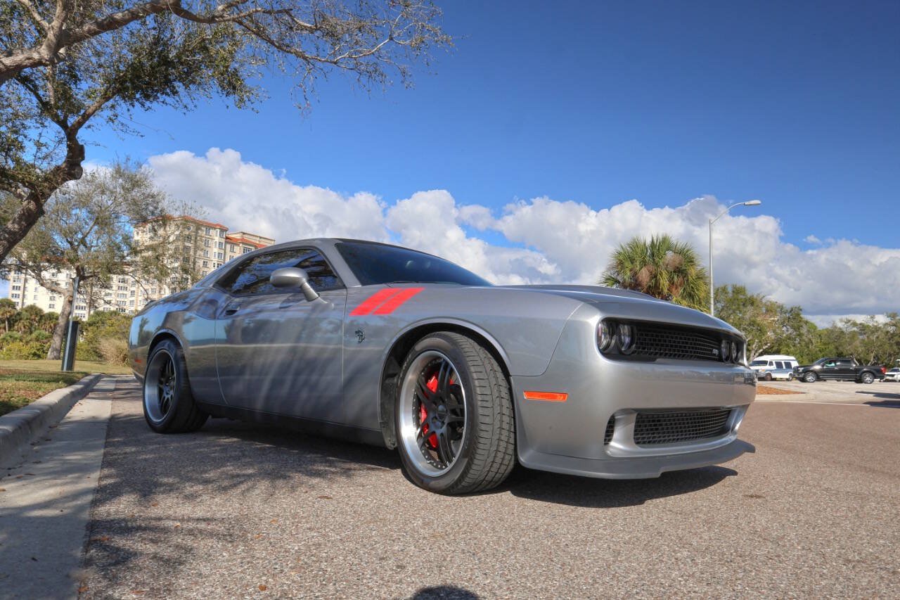 Used 2015 Dodge Challenger SRT Hellcat RWD image 24
