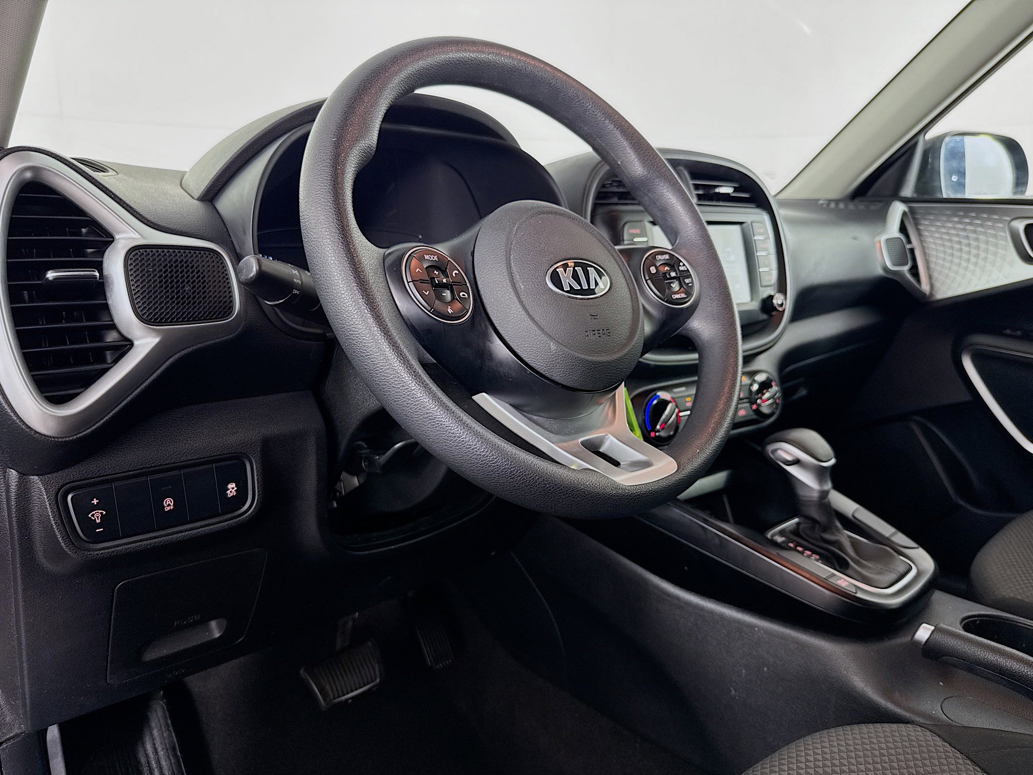 Used 2020 Kia Soul LX image 20