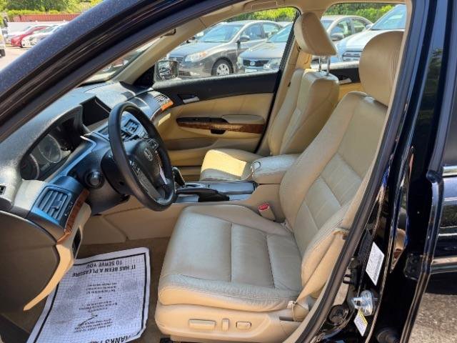 Used 2011 Honda Accord EX-L image 16