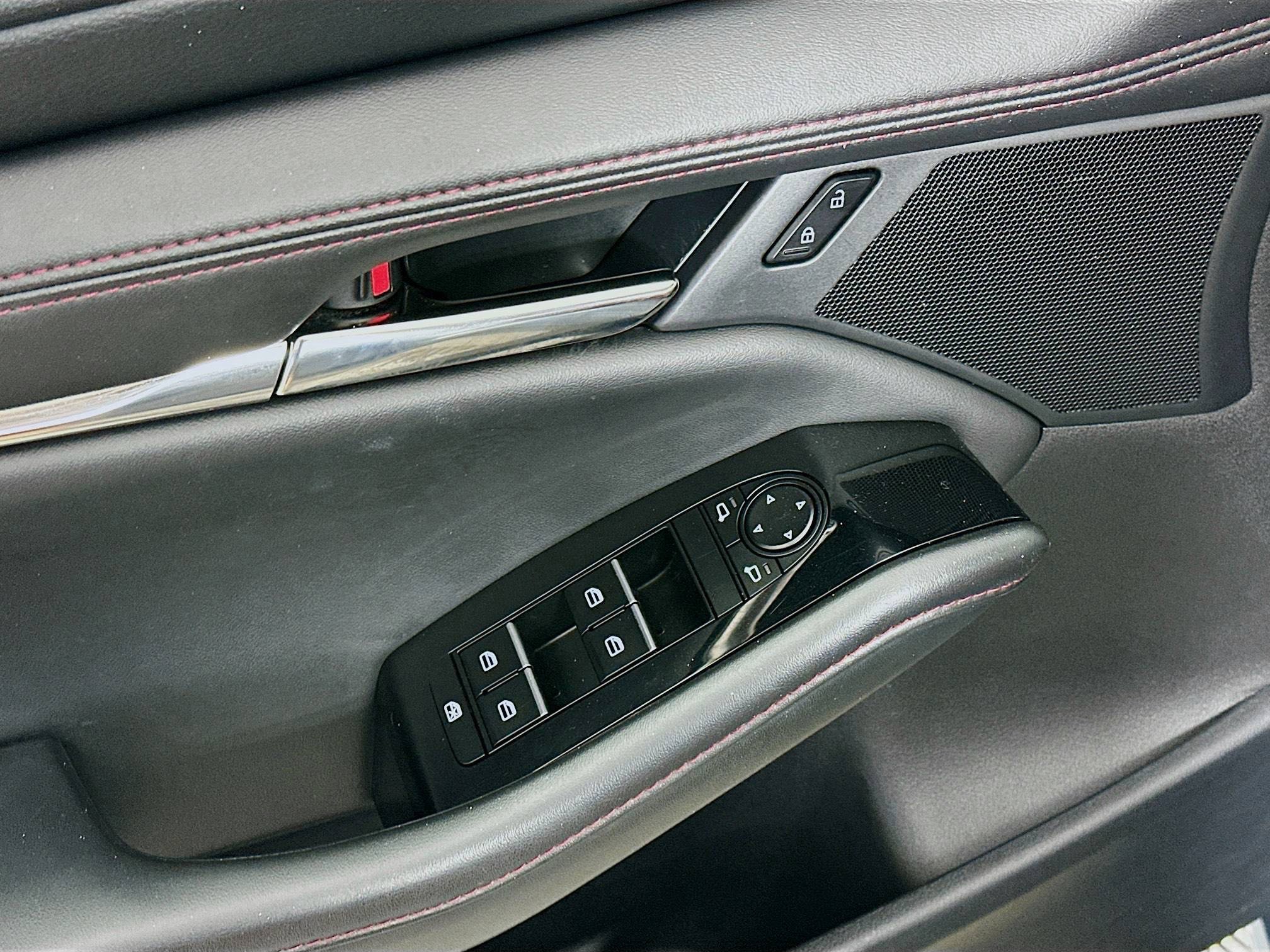 Used 2024 MAZDA MAZDA3 s image 15