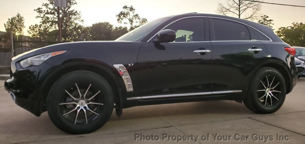 Used 2014 INFINITI QX70 2WD image 2