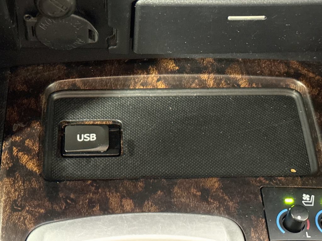 Used 2013 Toyota Land Cruiser AWD/4WD image 18