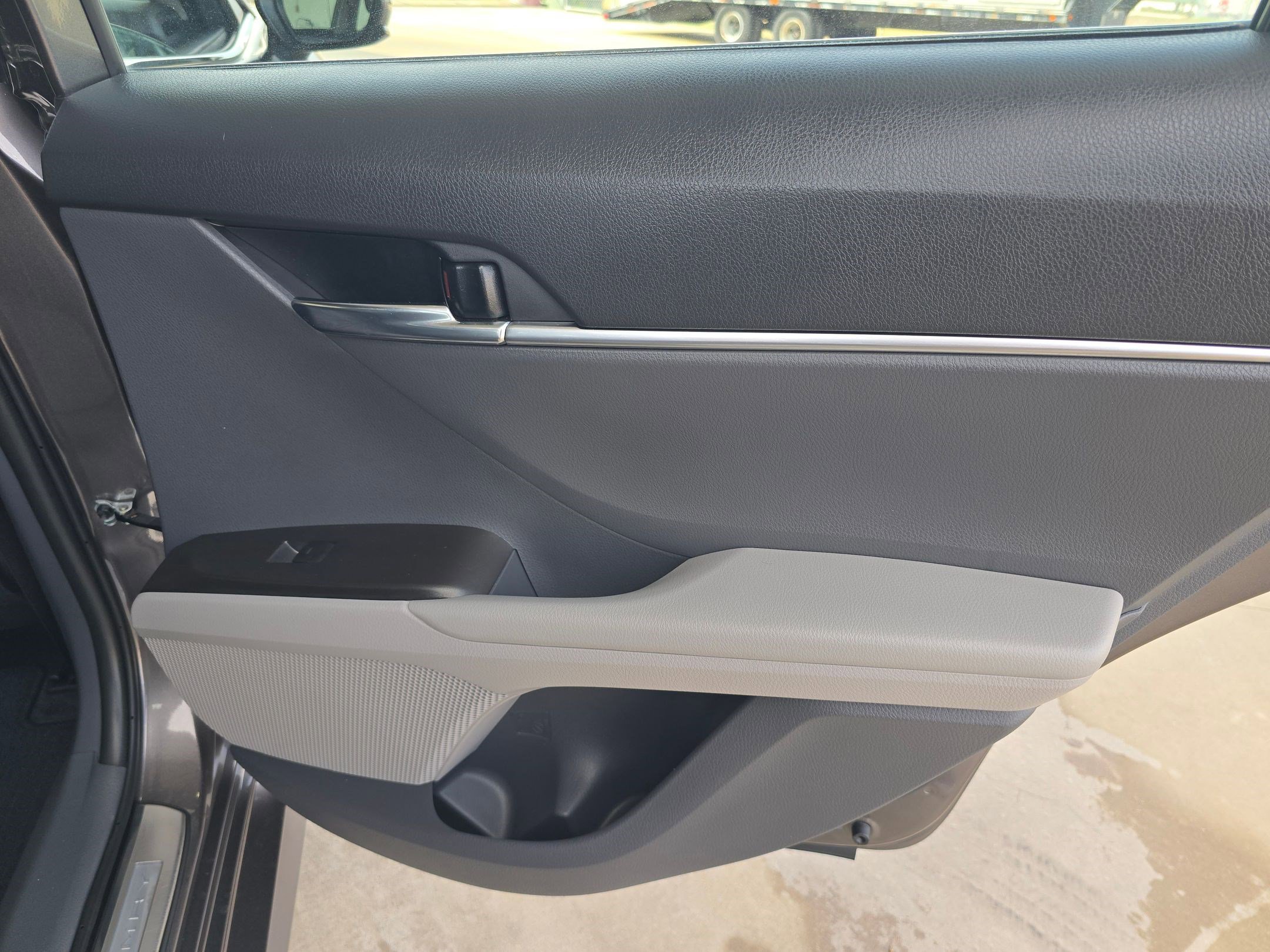 Used 2024 Toyota Camry LE image 26