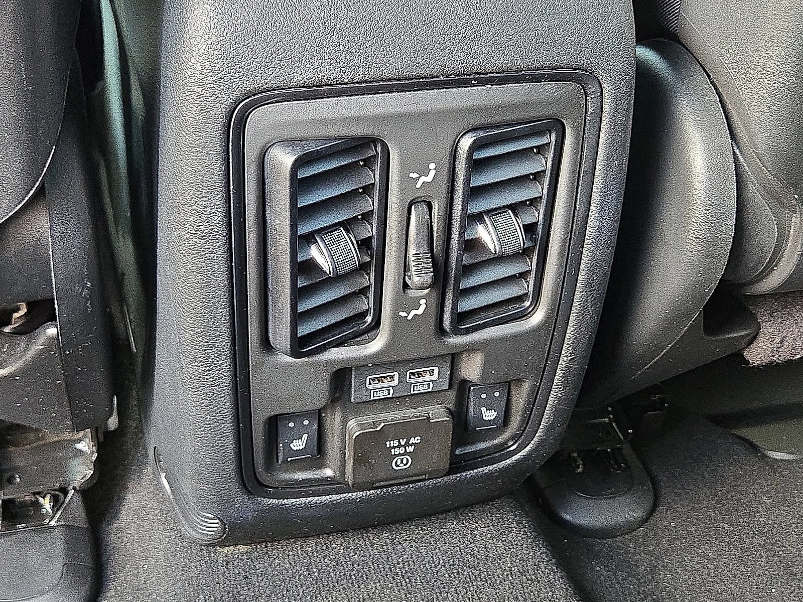 Used 2025 Dodge Durango GT AWD/4WD image 17