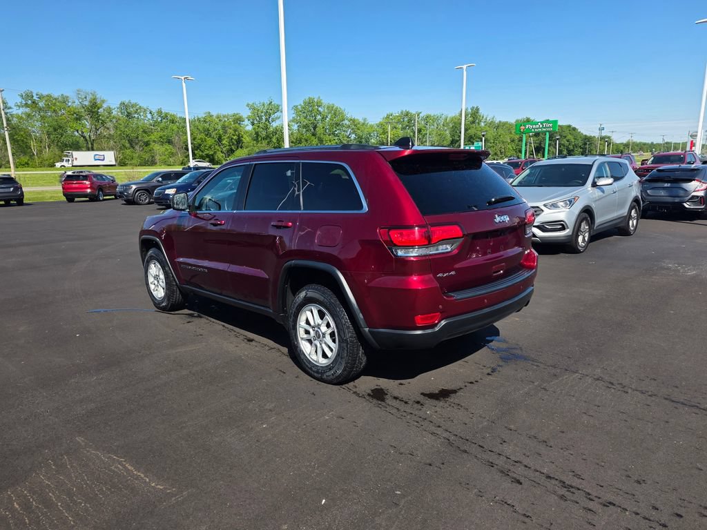Used 2020 Jeep Grand Cherokee Laredo AWD/4WD image 4
