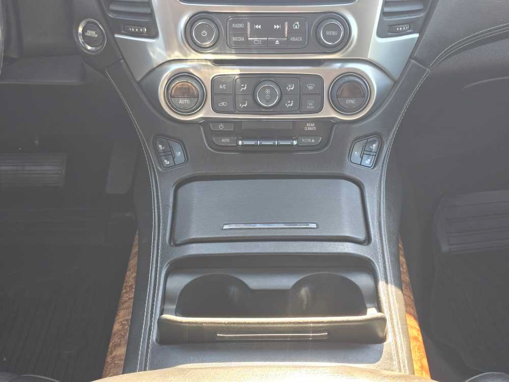 Used 2017 Chevrolet Suburban Premier AWD/4WD image 13