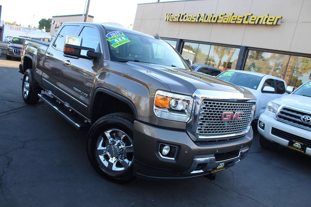 Used 2015 GMC Sierra 3500 Denali w/ Duramax Plus Package AWD/4WD image 39