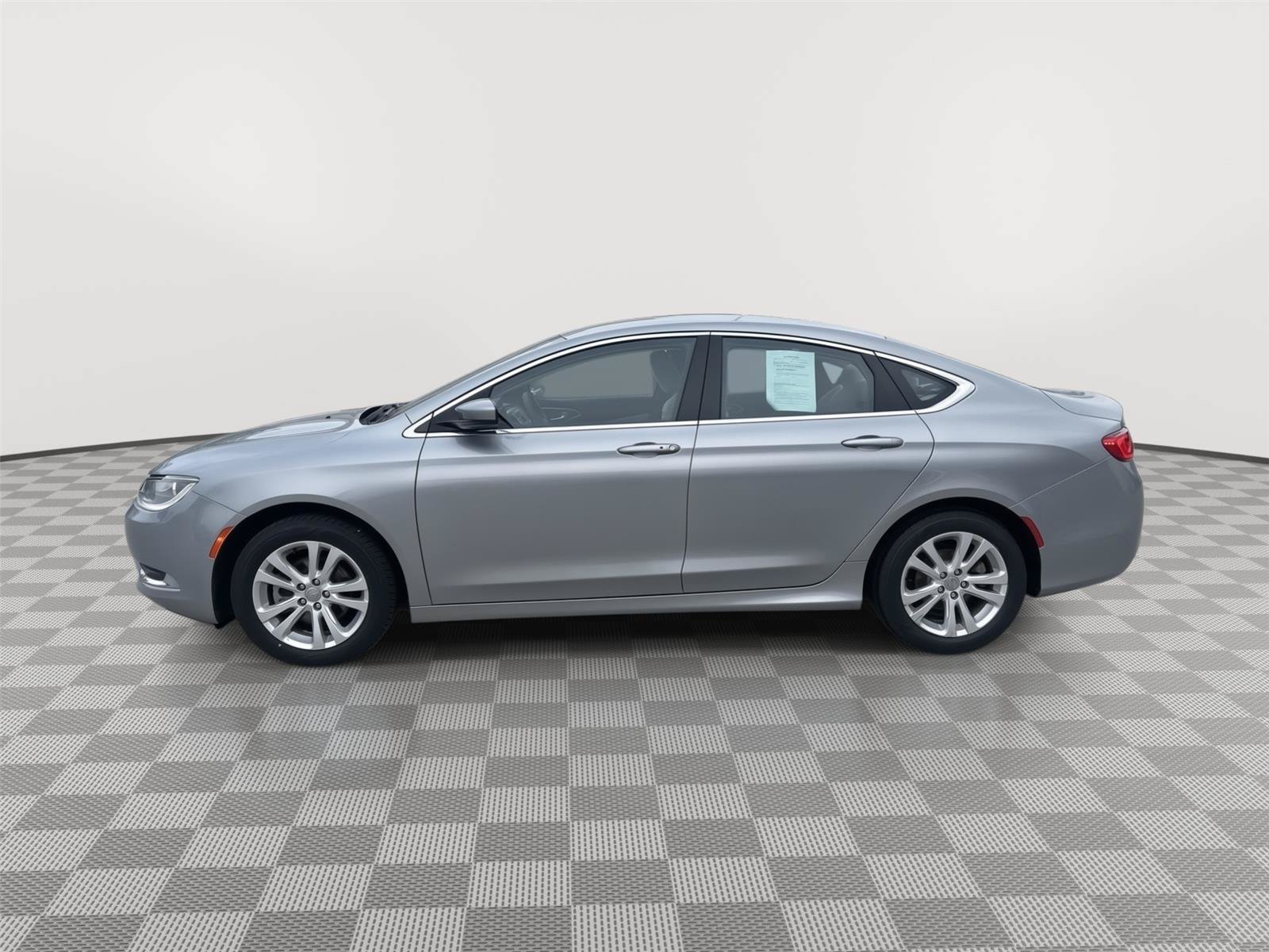 Used 2016 Chrysler 200 Limited FWD image 5