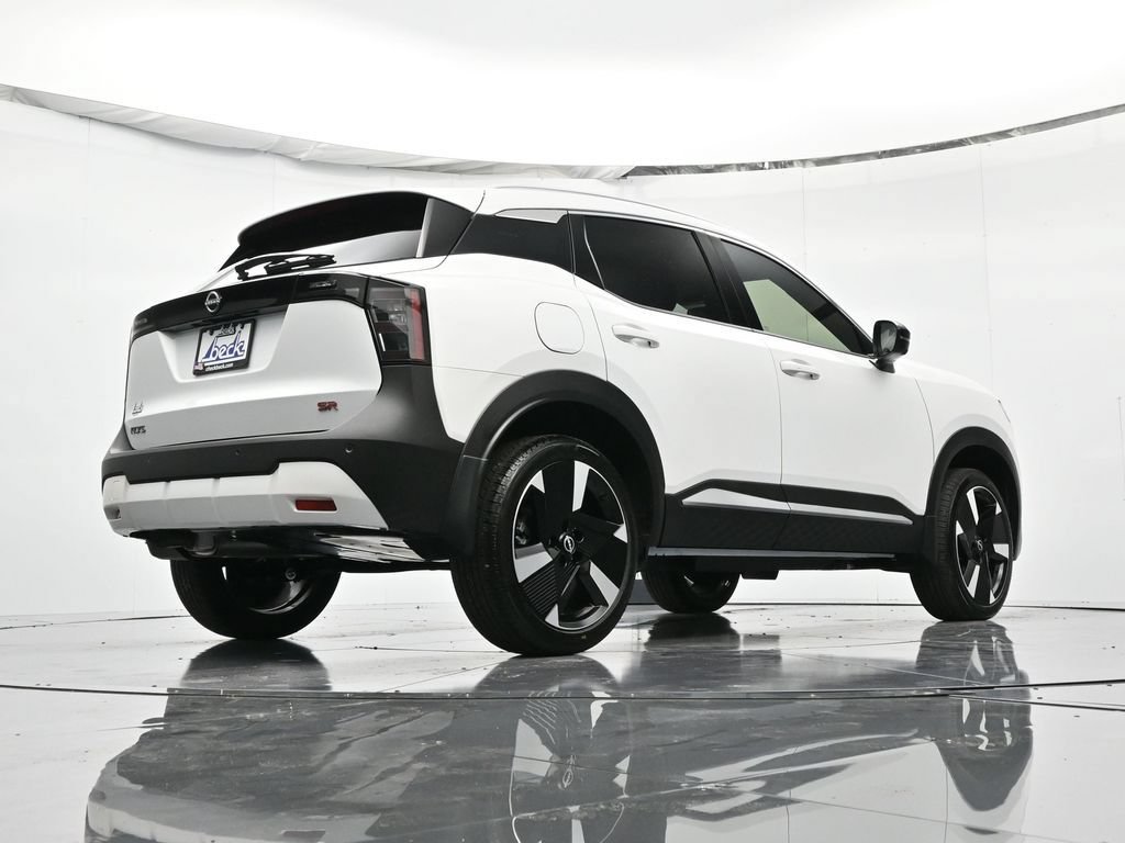 New 2026 Nissan Kicks SR FWD image 38