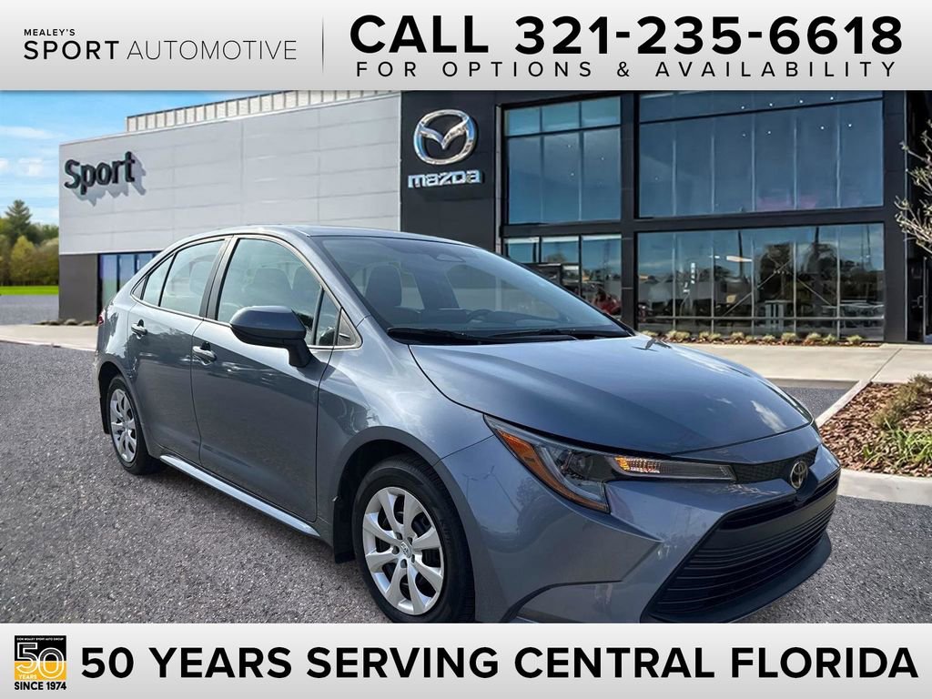 Used 2025 Toyota Corolla LE FWD image 1