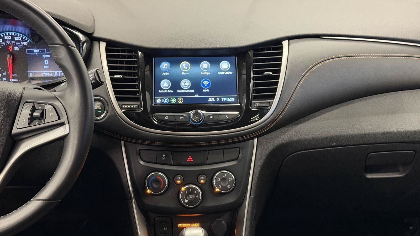 Used 2019 Chevrolet Trax LT w/ LT Convenience Package FWD image 28