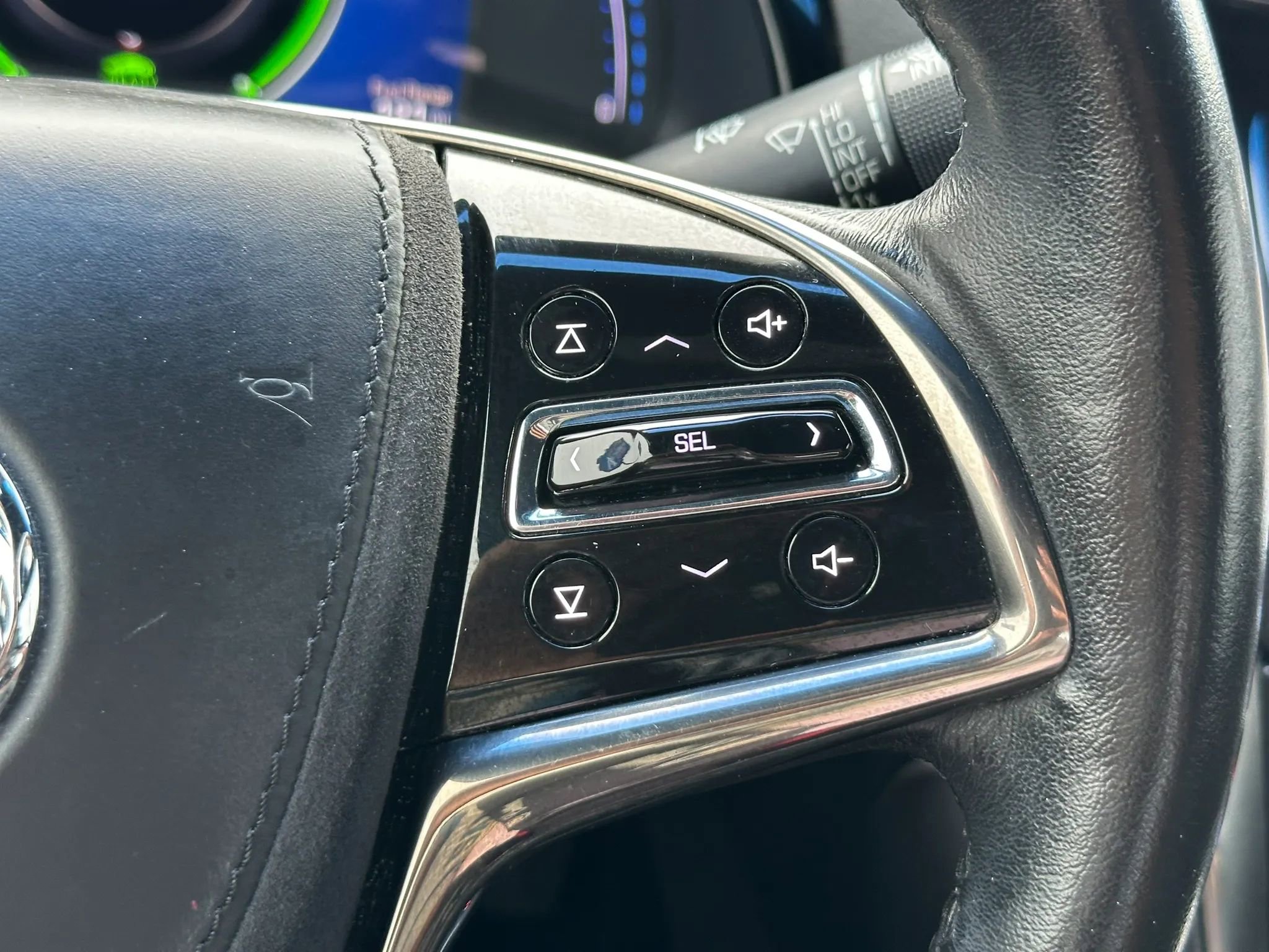 Used 2014 Cadillac ELR w/ Luxury Package FWD image 38
