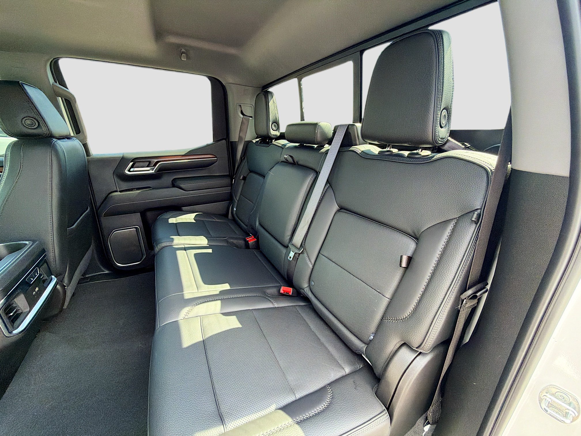 Used 2024 GMC Sierra 1500 Denali AWD/4WD image 19
