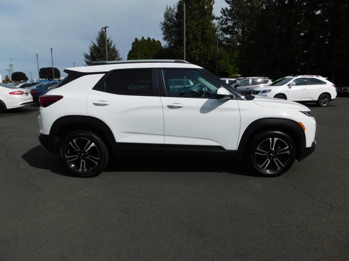Used 2023 Chevrolet TrailBlazer LT w/ Convenience Package FWD image 21
